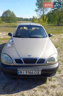 Седан Daewoo Lanos 2004 в Макарові