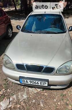 Седан Daewoo Lanos 2004 в Кривом Роге