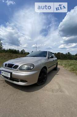 Седан Daewoo Lanos 2004 в Тростянці