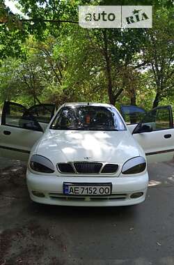 Седан Daewoo Lanos 2004 в Дніпрі