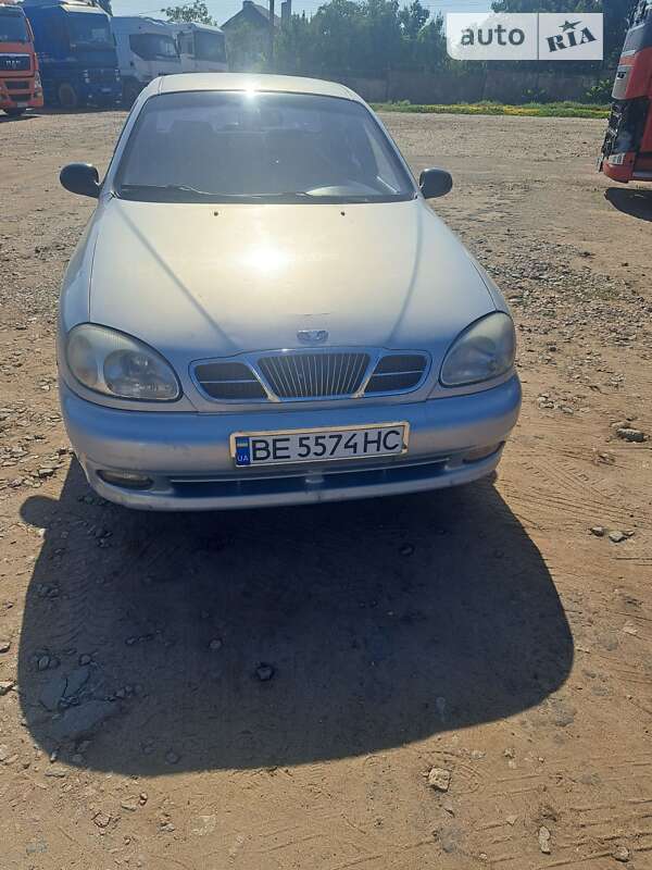 Седан Daewoo Lanos 2004 в Миколаєві