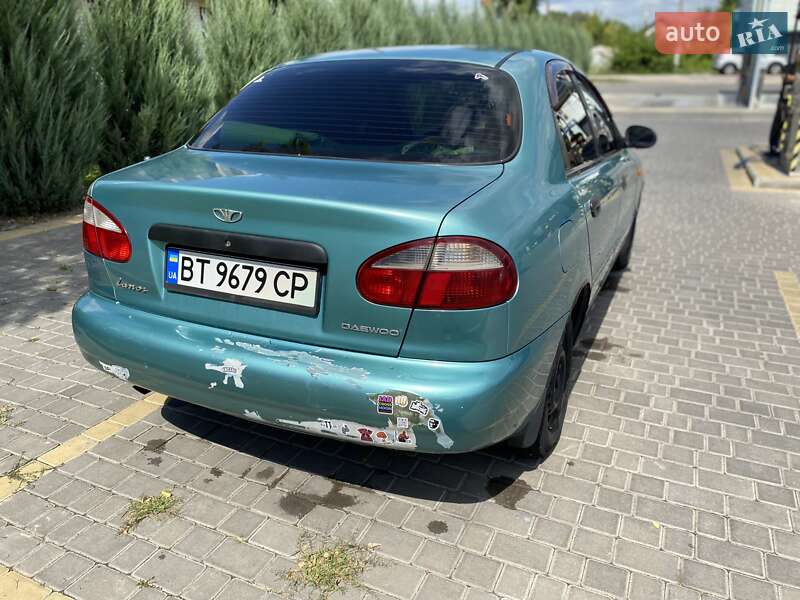 Седан Daewoo Lanos 1998 в Мироновке