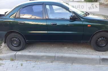 Седан Daewoo Lanos 2001 в Днепре