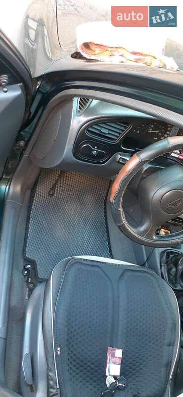 Седан Daewoo Lanos 2001 в Днепре
