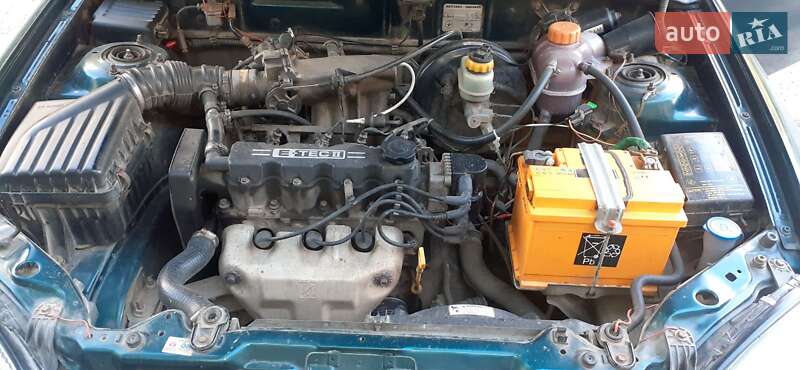 Седан Daewoo Lanos 2001 в Днепре