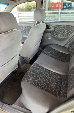 Седан Daewoo Lanos 2003 в 