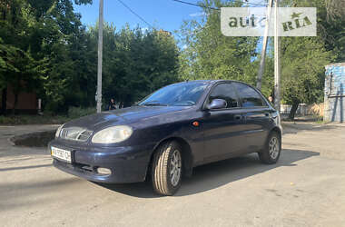 Хетчбек Daewoo Lanos 2002 в Дніпрі