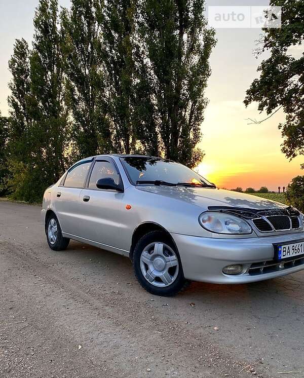 Седан Daewoo Lanos 2007 в Ольшанке