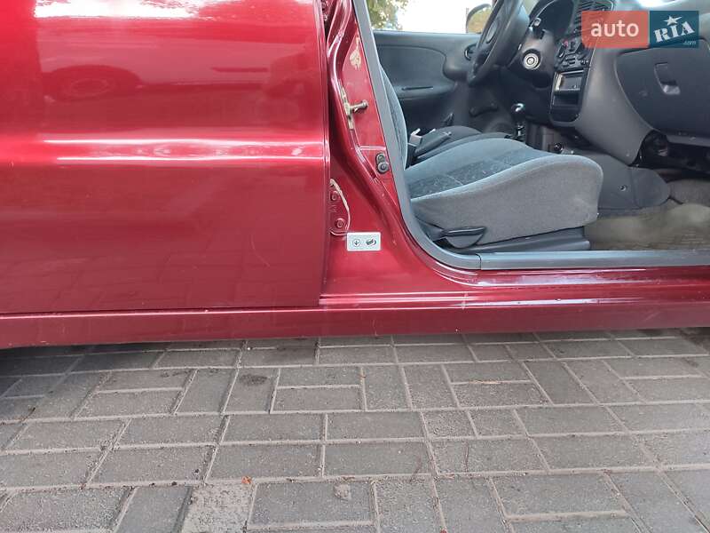 Седан Daewoo Lanos 2005 в Чернівцях