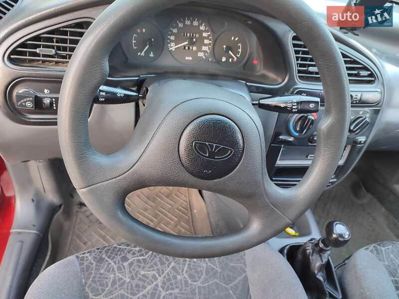 Седан Daewoo Lanos 2005 в Чернівцях