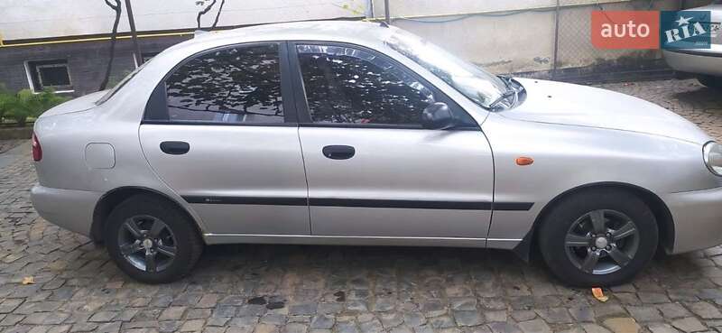 Седан Daewoo Lanos 2006 в Ужгороде