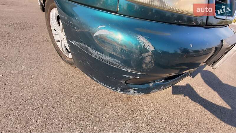 Седан Daewoo Lanos 2002 в Запорожье