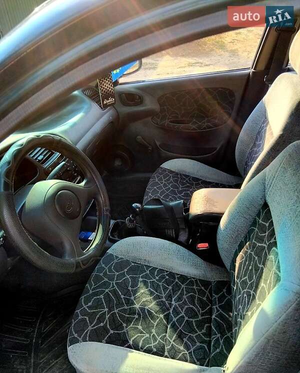 Седан Daewoo Lanos 2004 в Березовке