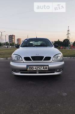 Седан Daewoo Lanos 2004 в Харкові