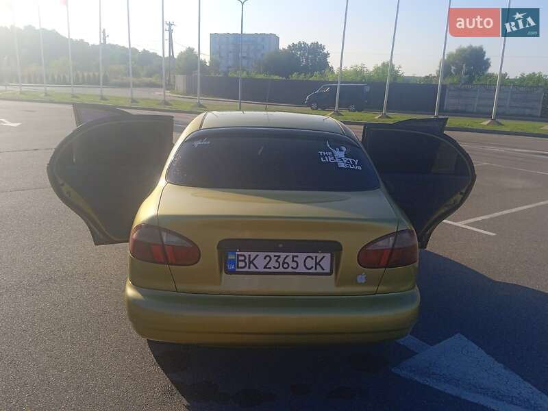 Седан Daewoo Lanos 2006 в Києві