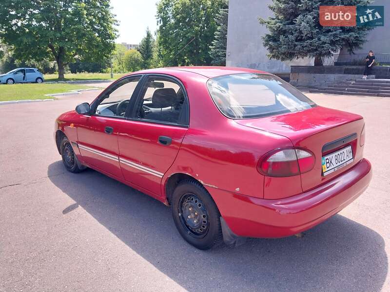 Седан Daewoo Lanos 2008 в Ровно