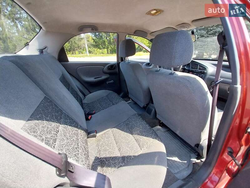 Седан Daewoo Lanos 2008 в Рівному