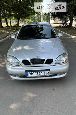 Седан Daewoo Lanos 2006 в Ровно