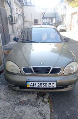 Седан Daewoo Lanos 2005 в Малині