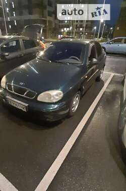 Седан Daewoo Lanos 2004 в Киеве