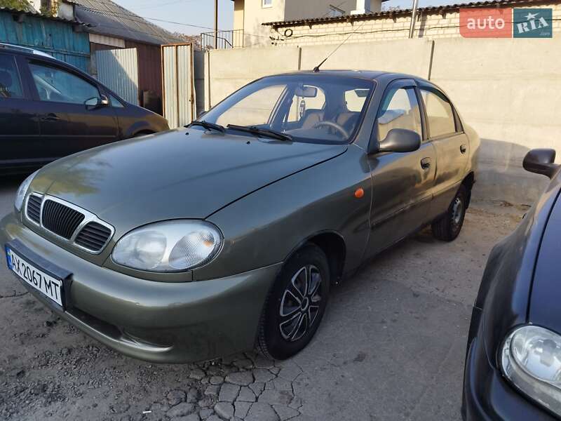 Седан Daewoo Lanos 2004 в Дергачах