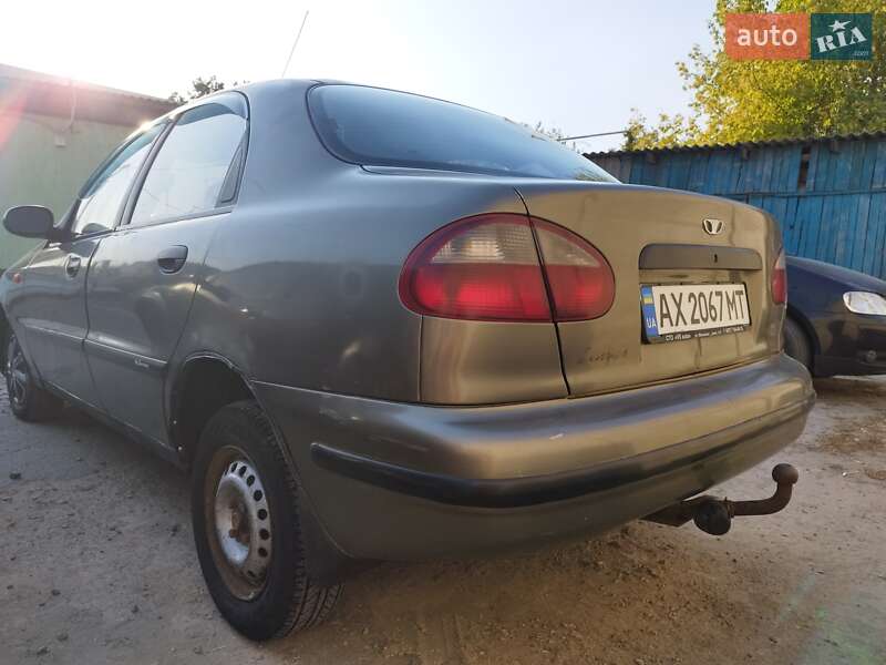 Седан Daewoo Lanos 2004 в Дергачах