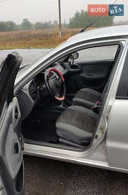 Седан Daewoo Lanos 2005 в Царичанці