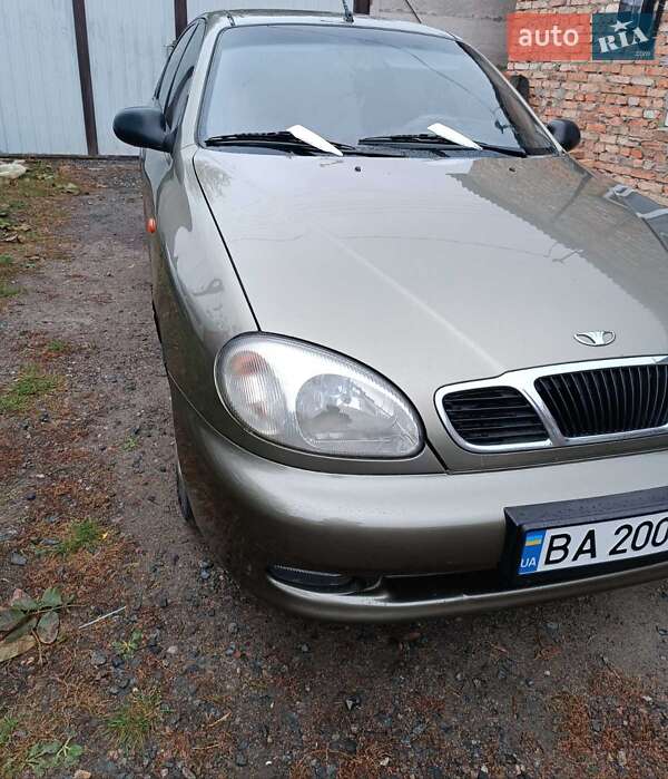 Седан Daewoo Lanos 2002 в Александрие