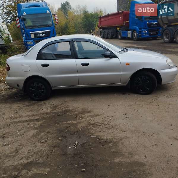 Седан Daewoo Lanos 2004 в Краматорске