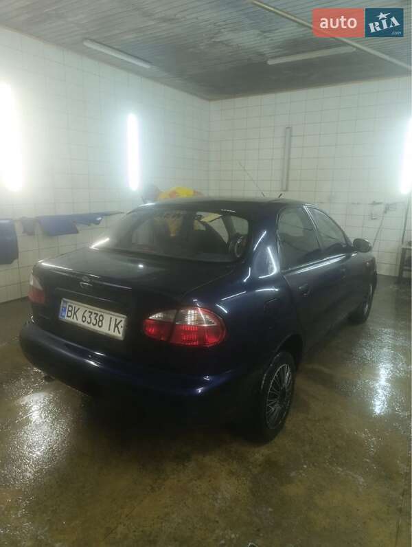 Седан Daewoo Lanos 2006 в Кореці