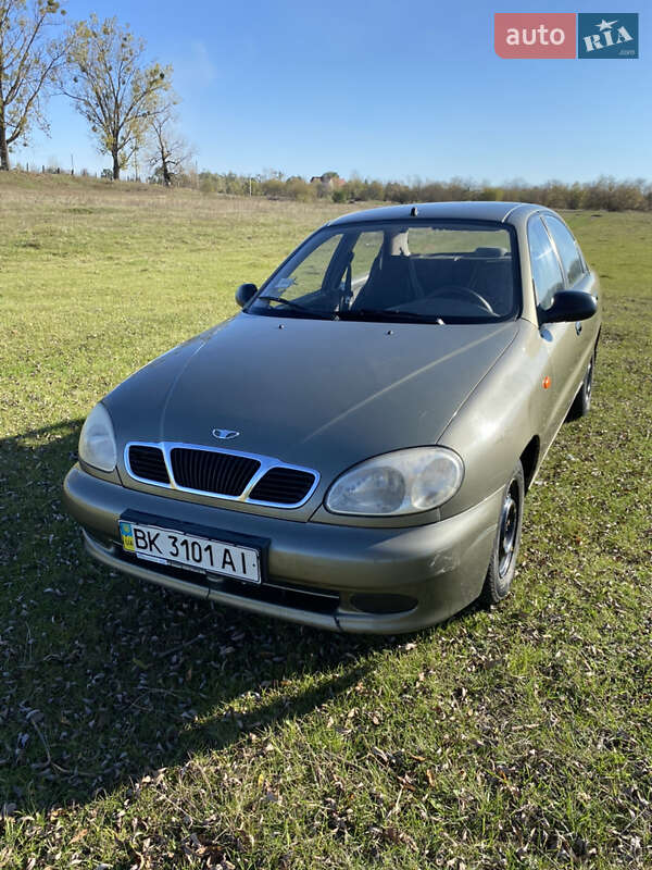Седан Daewoo Lanos 2007 в Сарнах