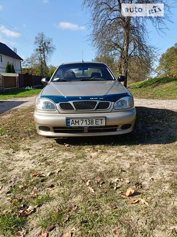 Седан Daewoo Lanos 2003 в Житомире