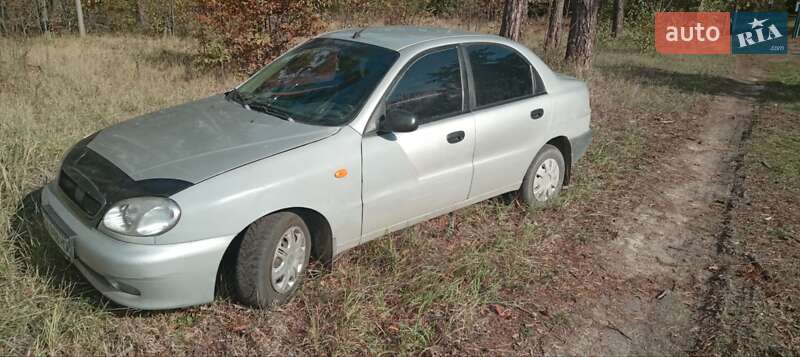 Седан Daewoo Lanos 2001 в 