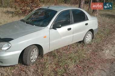 Седан Daewoo Lanos 2001 в 