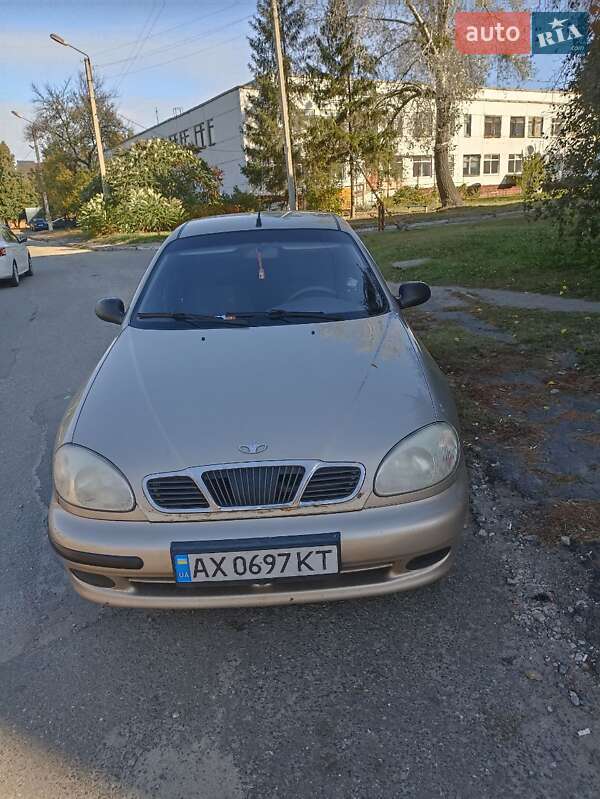Седан Daewoo Lanos 2008 в Чугуєві