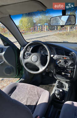 Седан Daewoo Lanos 2001 в 