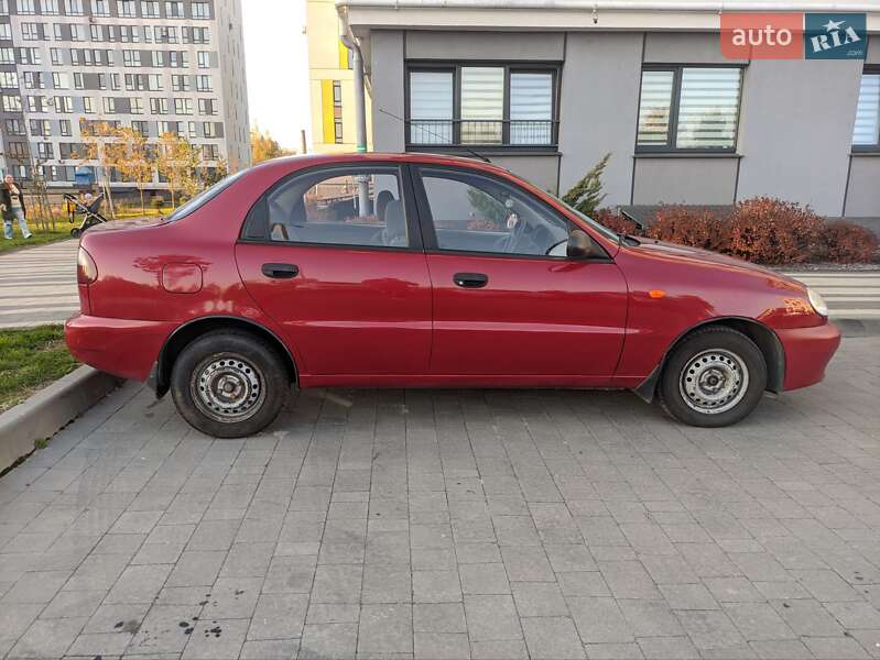 Седан Daewoo Lanos 2008 в Львові