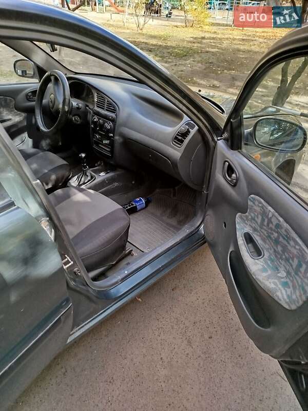 Седан Daewoo Lanos 1998 в Краснопіллі