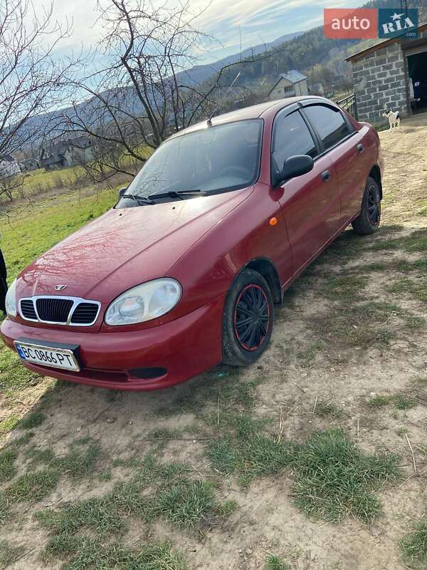 Седан Daewoo Lanos 2008 в Стрые