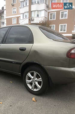 Седан Daewoo Lanos 2005 в Бучі