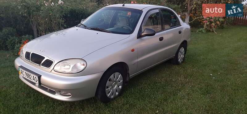 Седан Daewoo Lanos 2003 в Володимирі