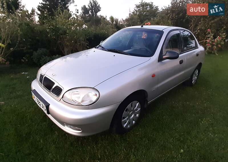 Седан Daewoo Lanos 2003 в Володимирі