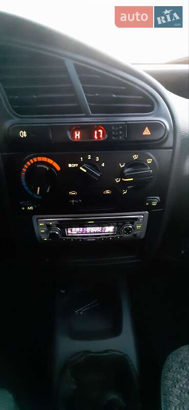 Седан Daewoo Lanos 2003 в Володимирі