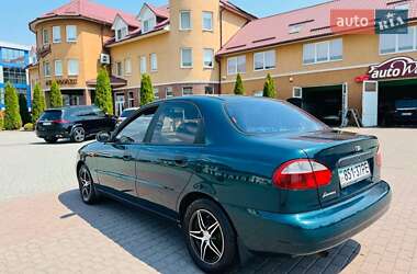 Седан Daewoo Lanos 2003 в Іршаві