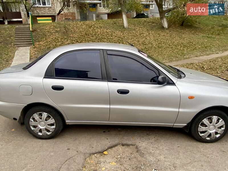 Седан Daewoo Lanos 2004 в Кропивницком