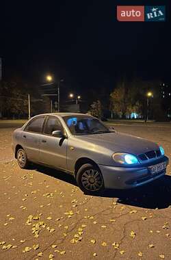 Седан Daewoo Lanos 1999 в Кривому Розі