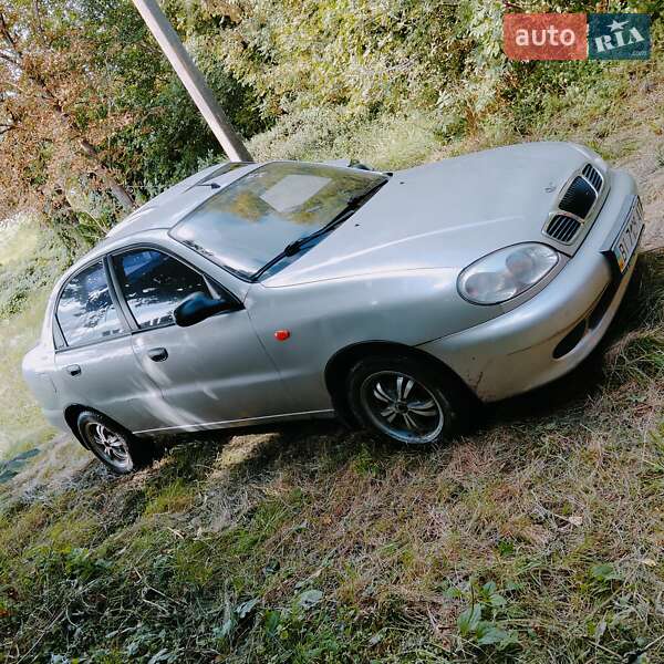 Седан Daewoo Lanos 2006 в Карловке