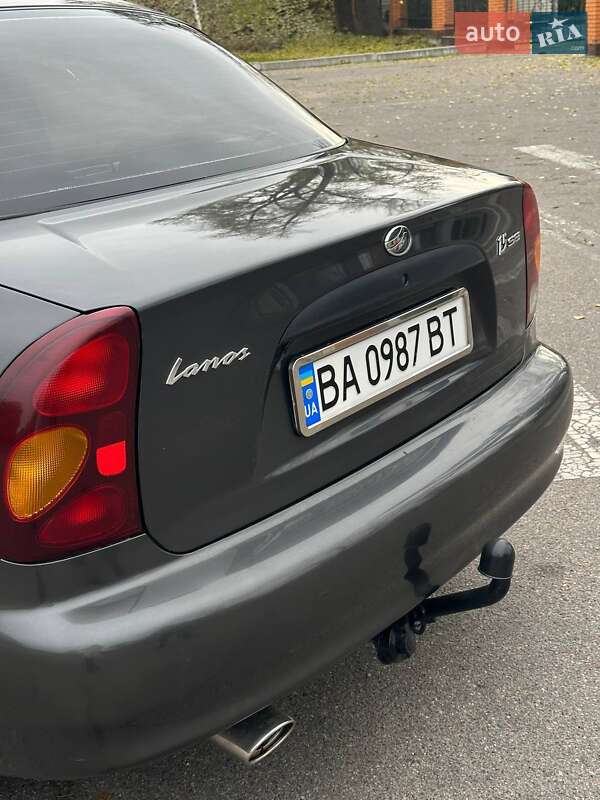 Седан Daewoo Lanos 2011 в Олександрії