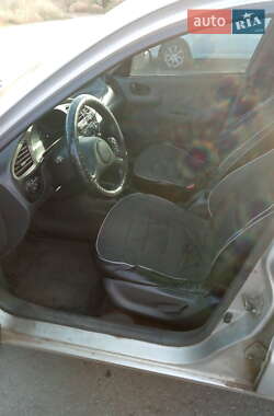 Седан Daewoo Lanos 2003 в Запоріжжі