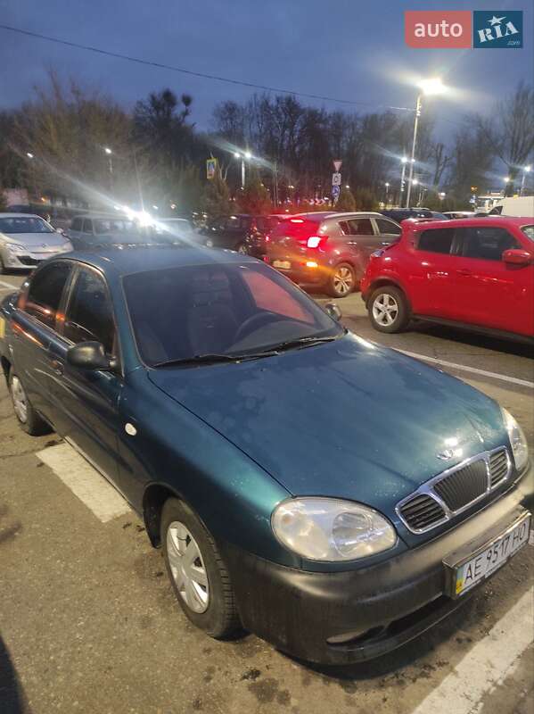 Седан Daewoo Lanos 2001 в Днепре